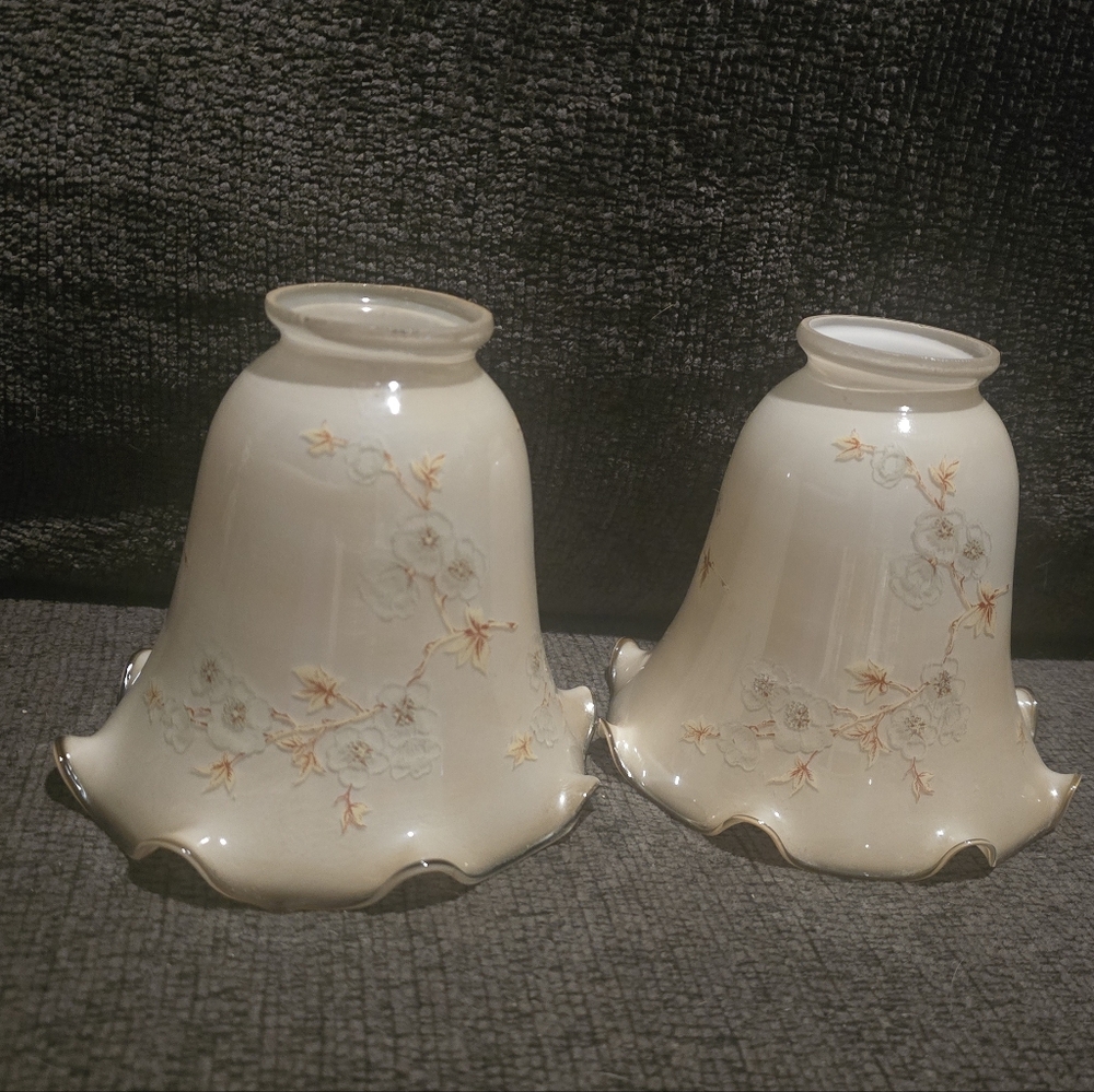 Vintage Dogwood Ruffled Floral Glass Lamp Shades (2)
